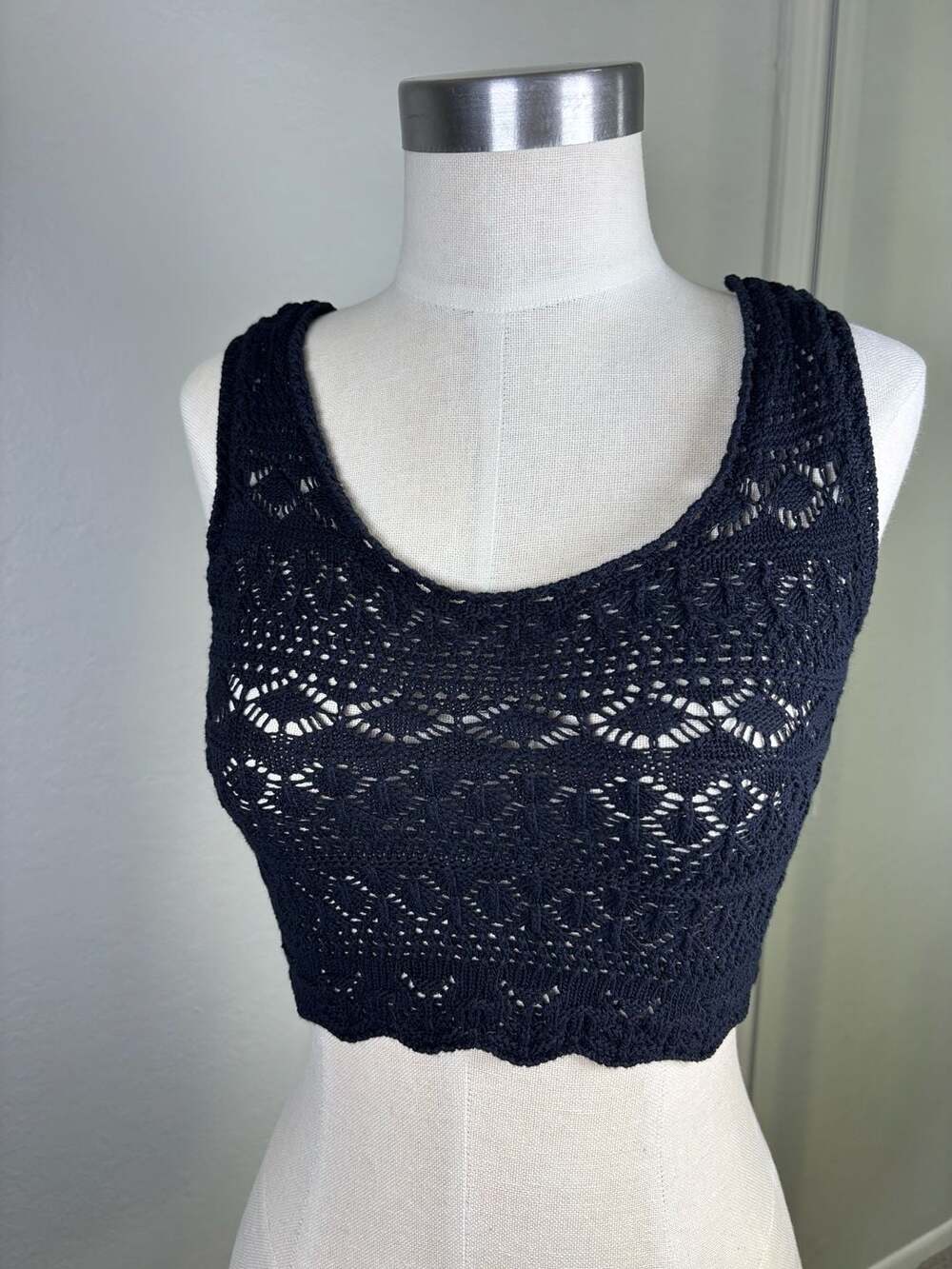 AQUA Black Crochet Knit Crop Tank Top XXS
